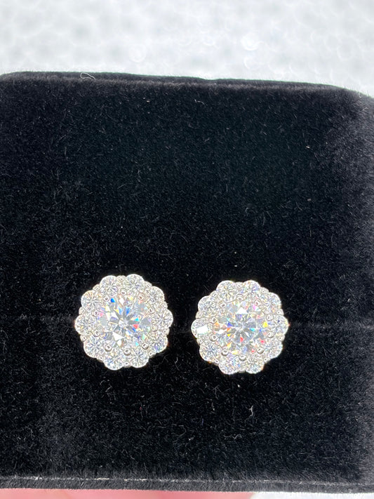 Halo—Cluster Stud Earrings 8.4mm - Gold / Silver Plated VVS1 Clarity Moissanite